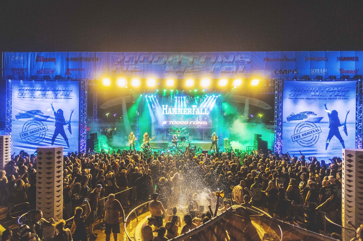 70000-crucero-Tons-of-Metal