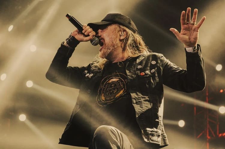 Tomas-Lindberg-cantante